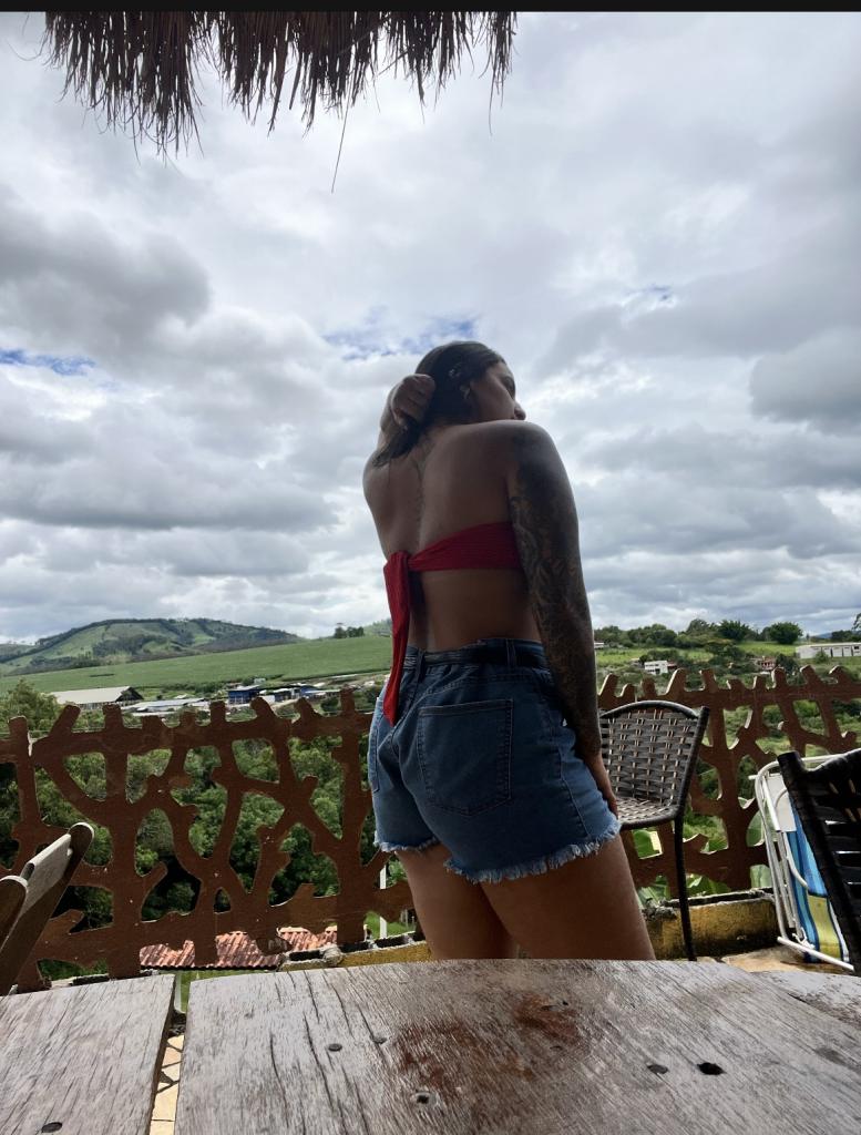 612485918: Chica busca chico en Málaga