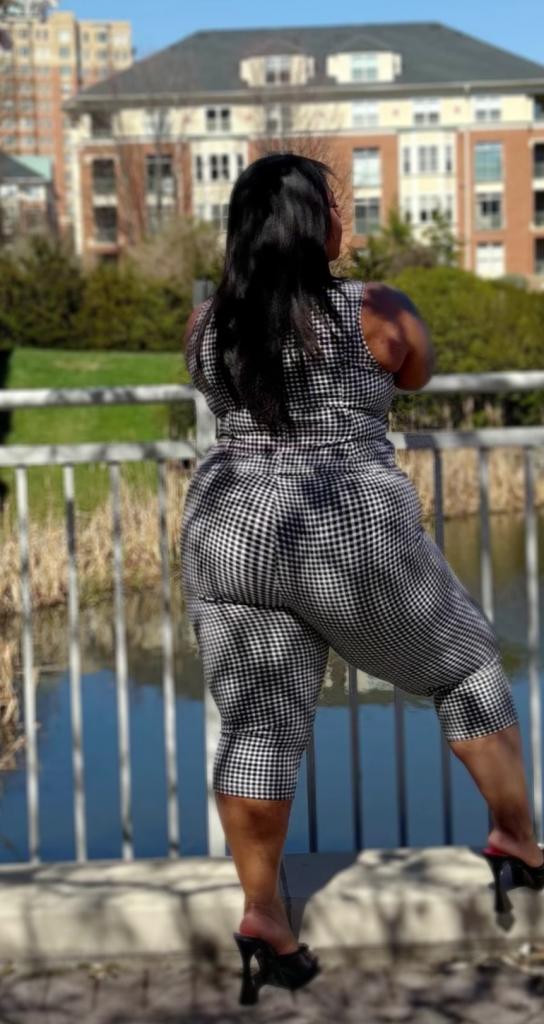 Chica busca chico en Huelva: 