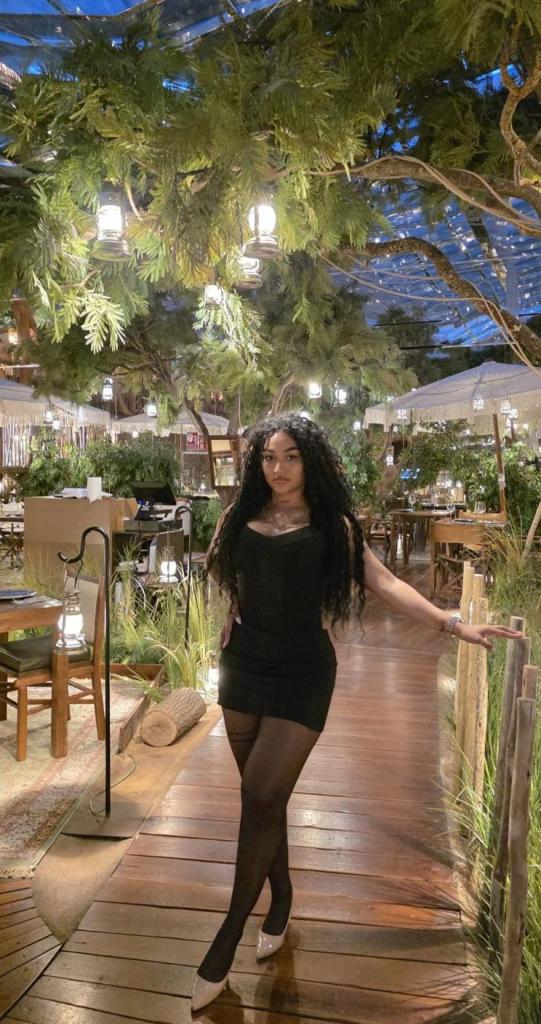 Chica busca chico en Almería: 