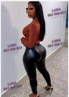 663908924: Chica busca chico en Gerona