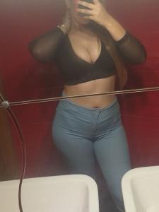 674244501: Chica busca chico en Madrid