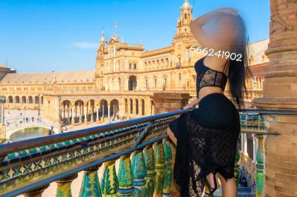 Chica busca chico en Sevilla: 