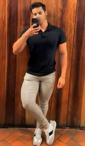 642176875: Chico busca chica en Sevilla