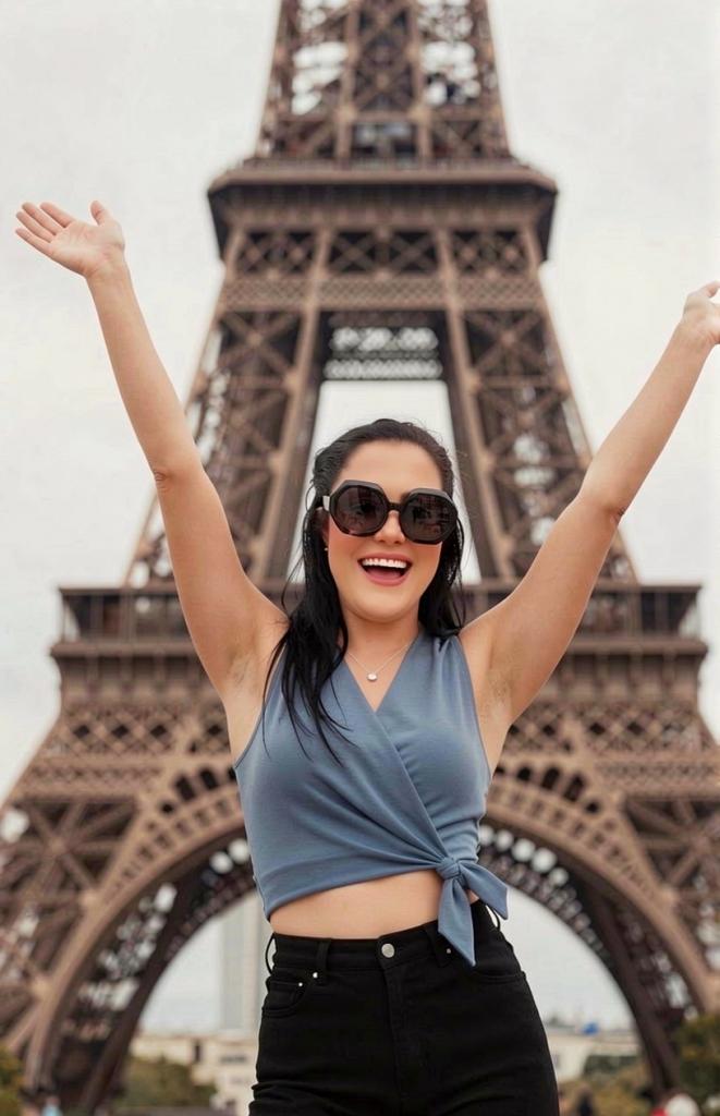 696900574: Chica busca chico en Navarra