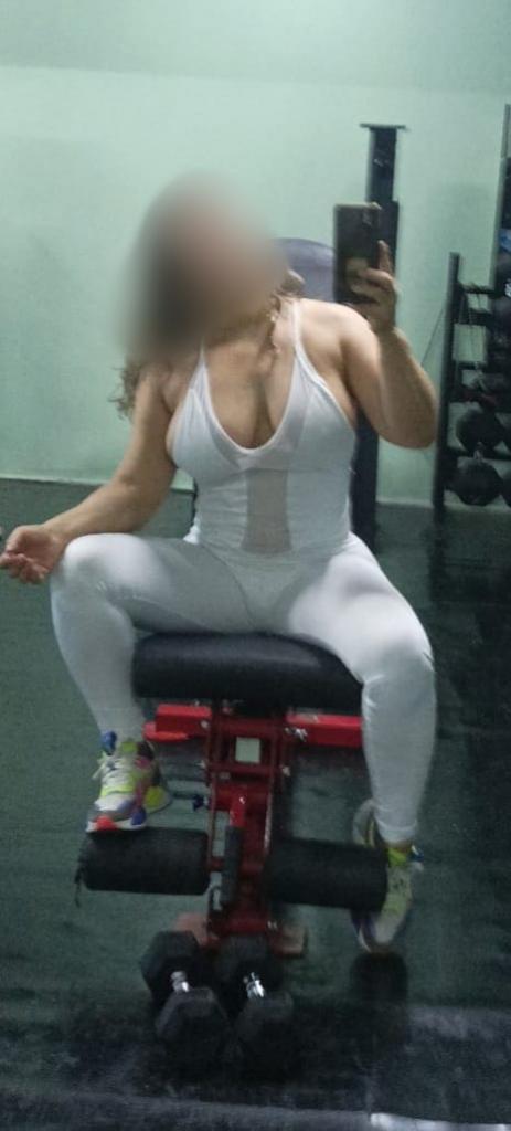 Chica busca chico en Sevilla: 
