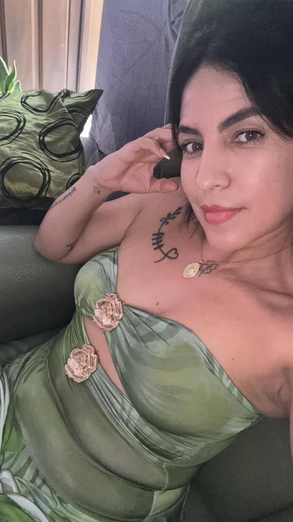 Chica busca chico en Cádiz: 