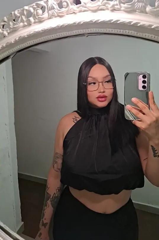 722158479: Chica busca chico en Menorca