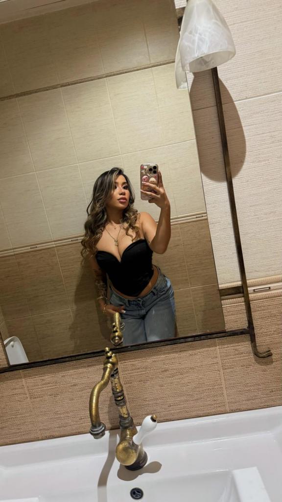 Chica busca chico en Alicante: Chica busca chico