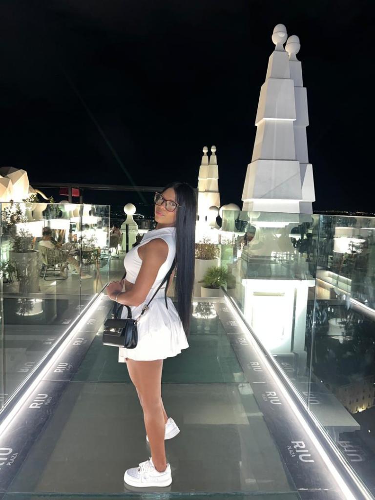 Chica busca chico en Orense: 