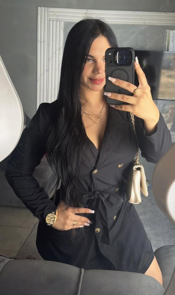 Chica busca chico en Málaga: Chica busca chico