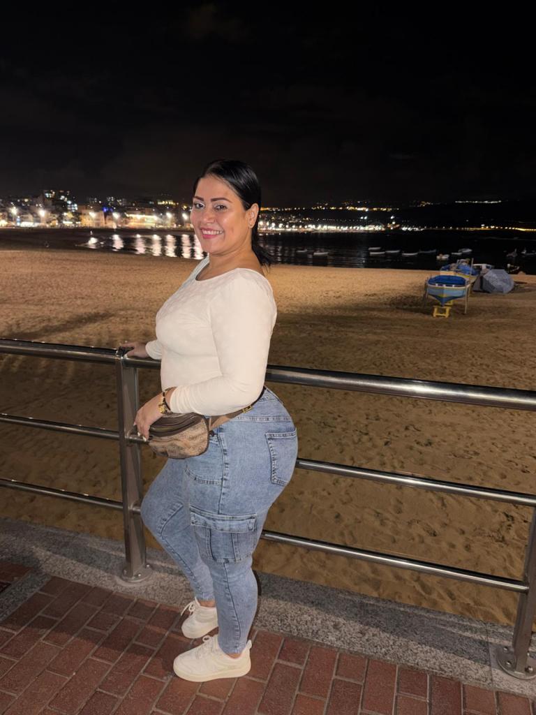 641623305: Chica busca chico en Las Palmas