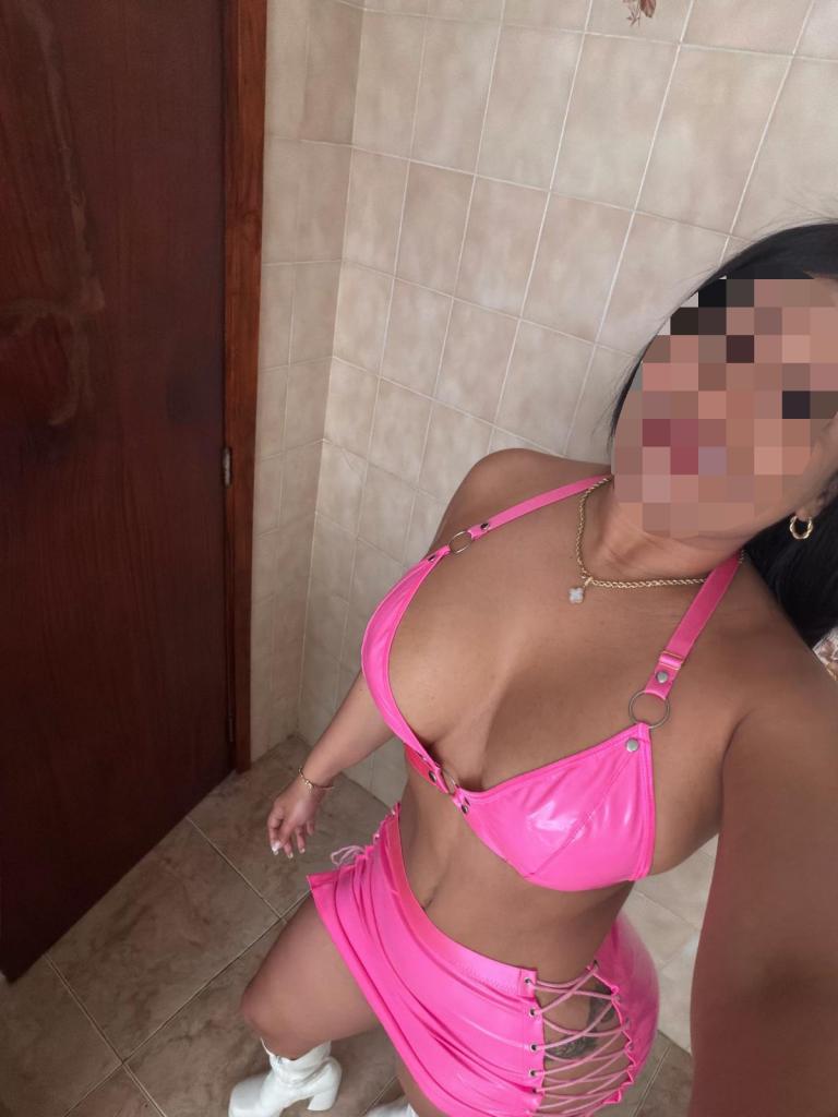Chica busca chico en Tenerife: 