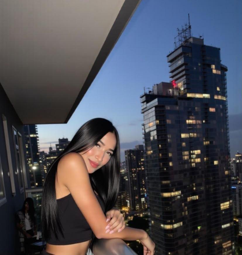 685248045: Chica busca chico en Málaga