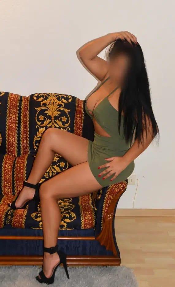 Chica busca chico en Cádiz: 