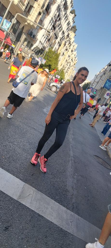 613785407: Transexual en Burgos