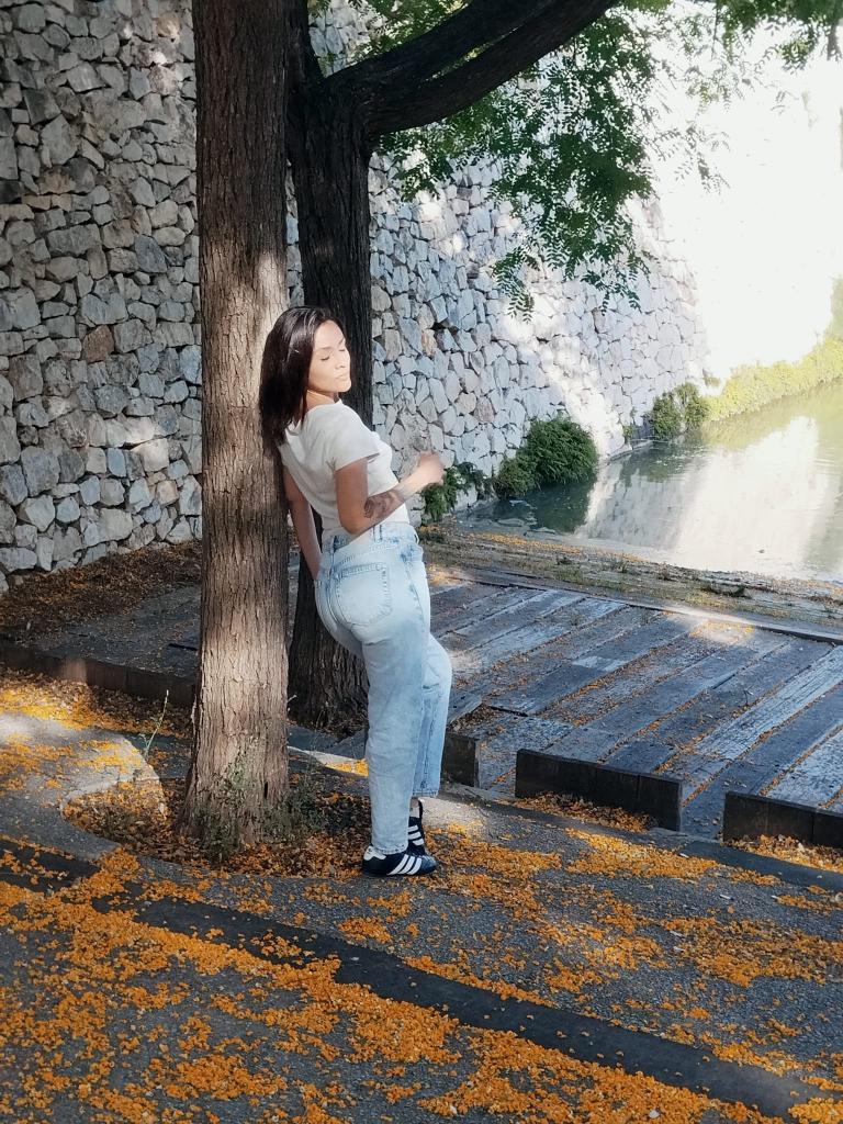 613288494: Chica busca chico en Valencia