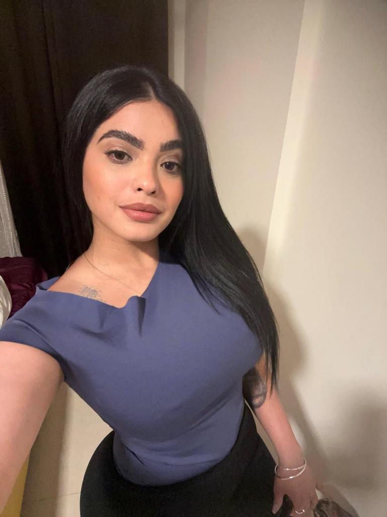 Chica busca chico en Cádiz: 