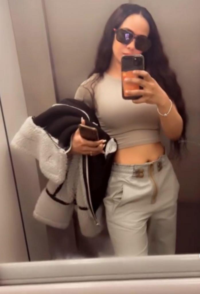 745053236: Chica busca chico en Pontevedra