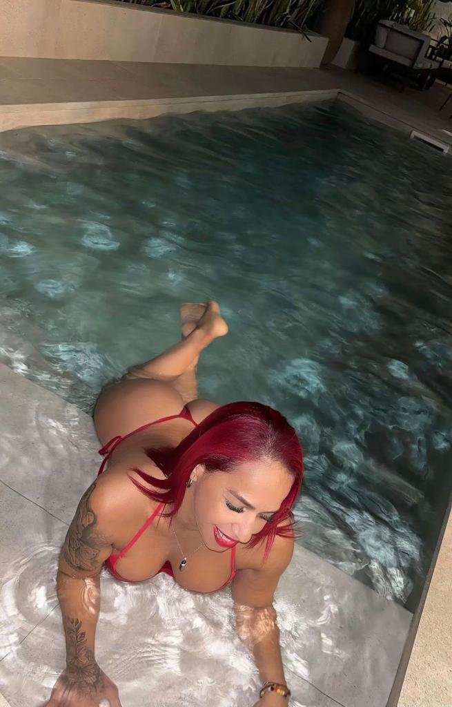 611270608: Chica busca chico en Málaga