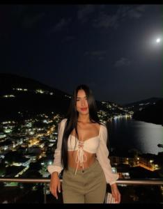 685248045: Chica busca chico en Málaga