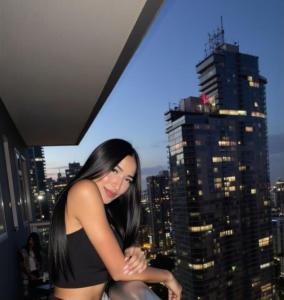 685248045: Chica busca chico en Málaga