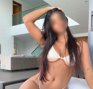 631526449: Chica busca chico en Sevilla