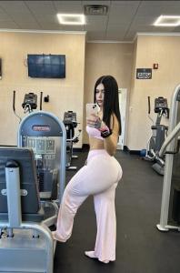 662277513: Chica busca chico en Lérida