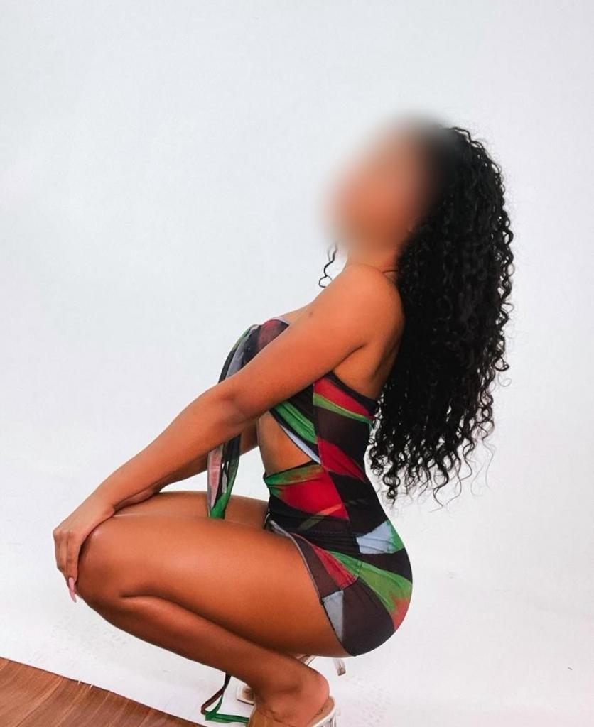 Chica busca chico en Lérida: 