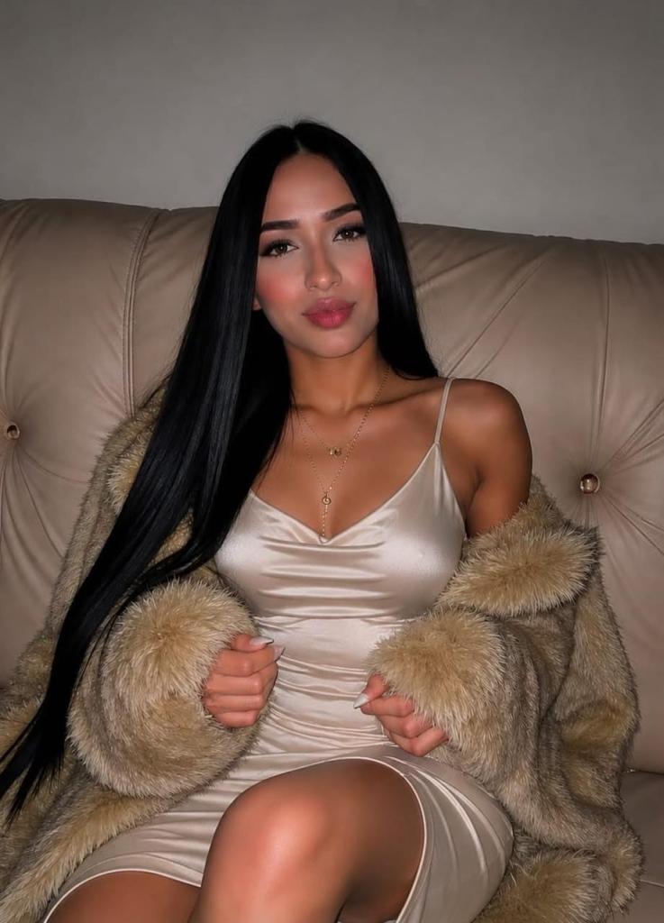 685248045: Chica busca chico en Málaga