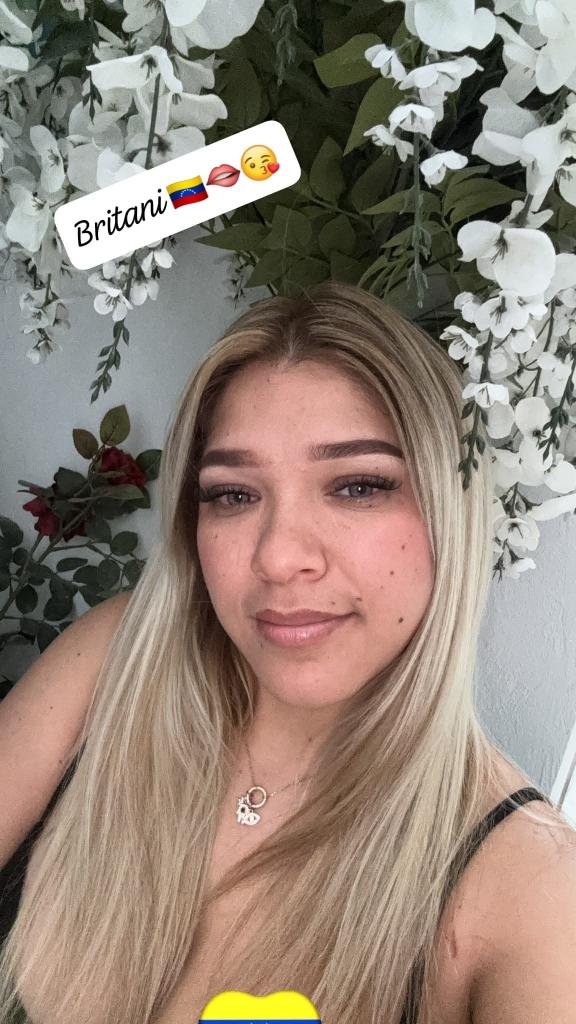 745015499: Chica busca chico en Valencia