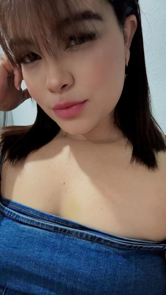 Chica busca chico en Almería: 