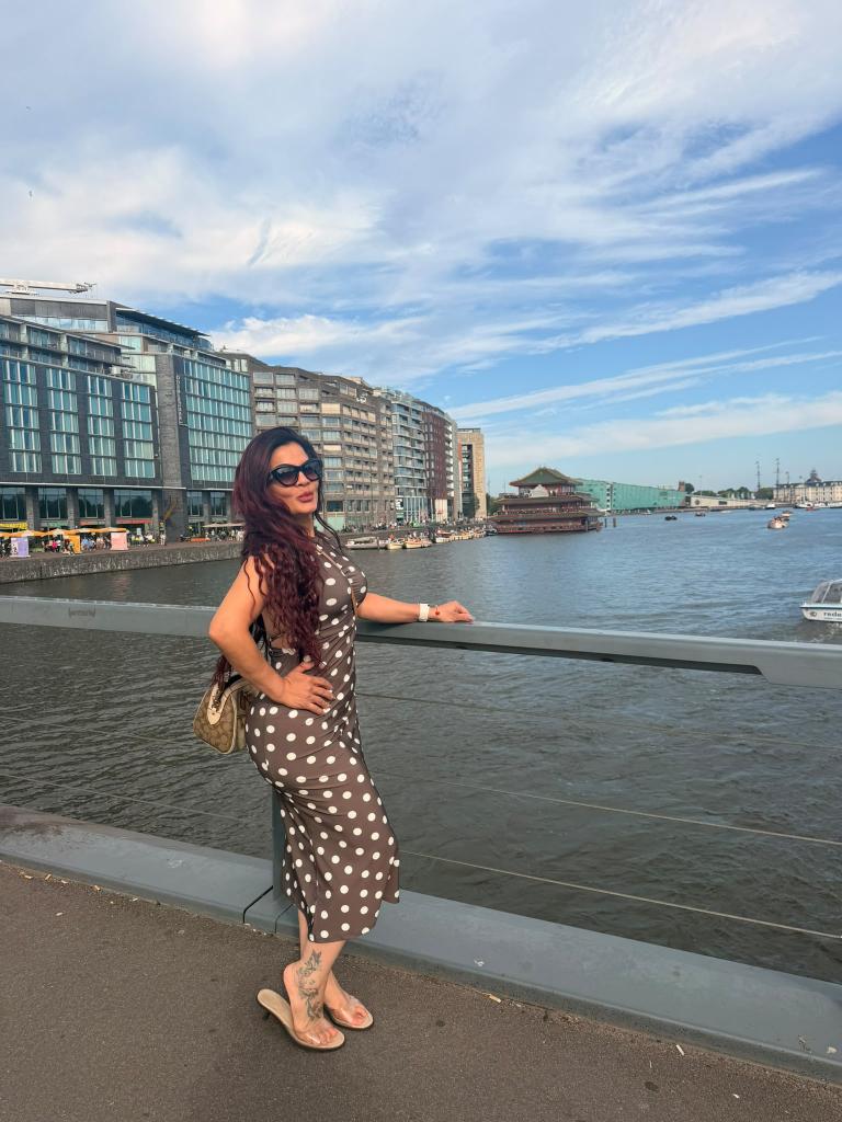 Chica busca chico en Almería: 