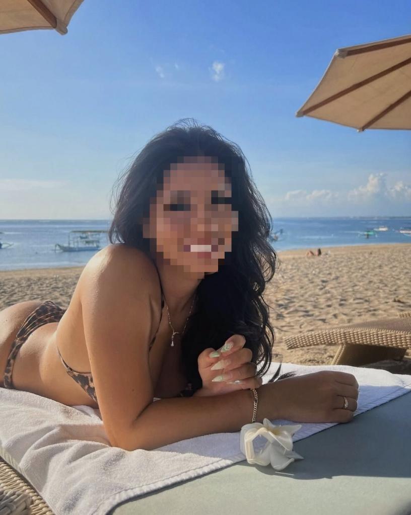 Chica busca chico en Sevilla: 