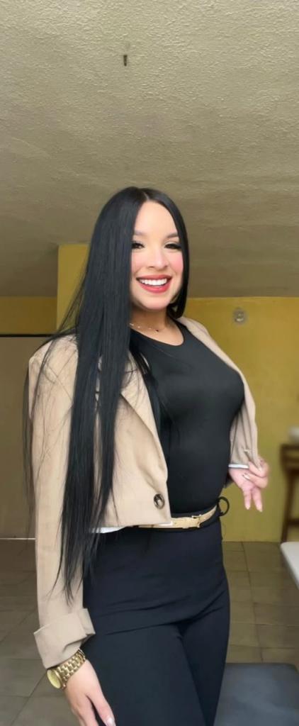 Chica busca chico en Ibiza: 