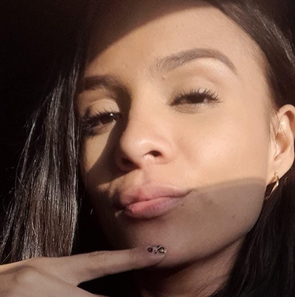 613288494: Chica busca chico en Valencia
