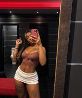 603538510: Chica busca chico en Sevilla