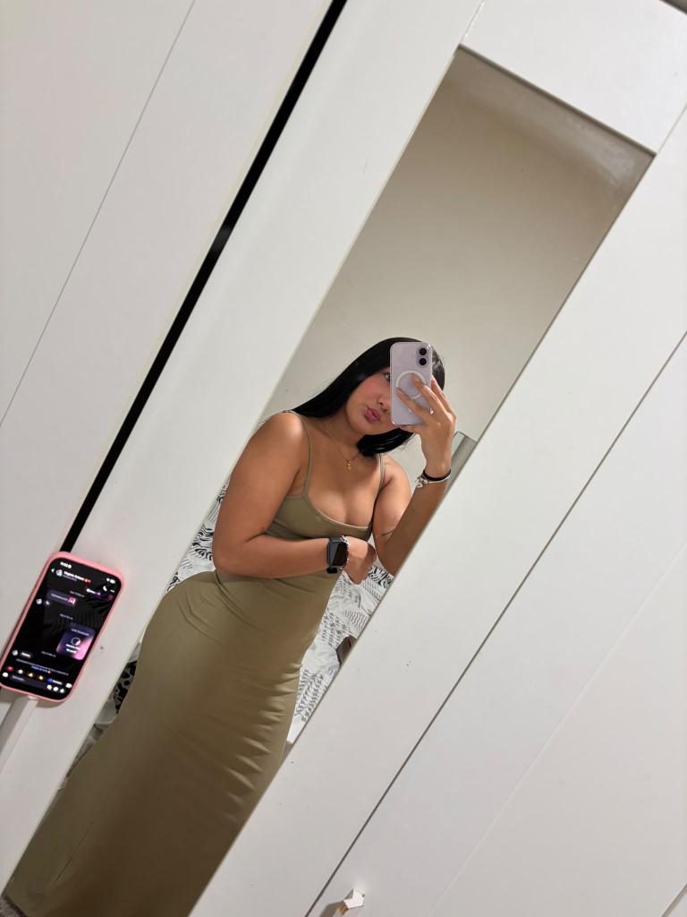 664313255: Chica busca chico en Málaga