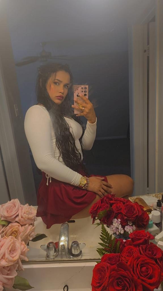 Chica busca chico en Almería: 