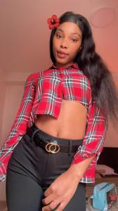 613883758: Chica busca chico en Lérida