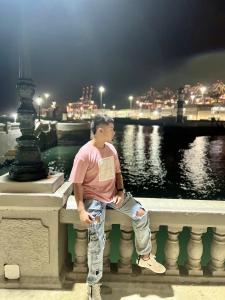 Chico busca chica en Barcelona: 