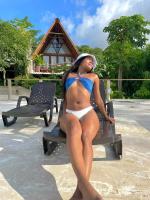 612205935: Chica busca chico en Barcelona