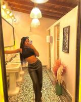 612205935: Chica busca chico en Barcelona