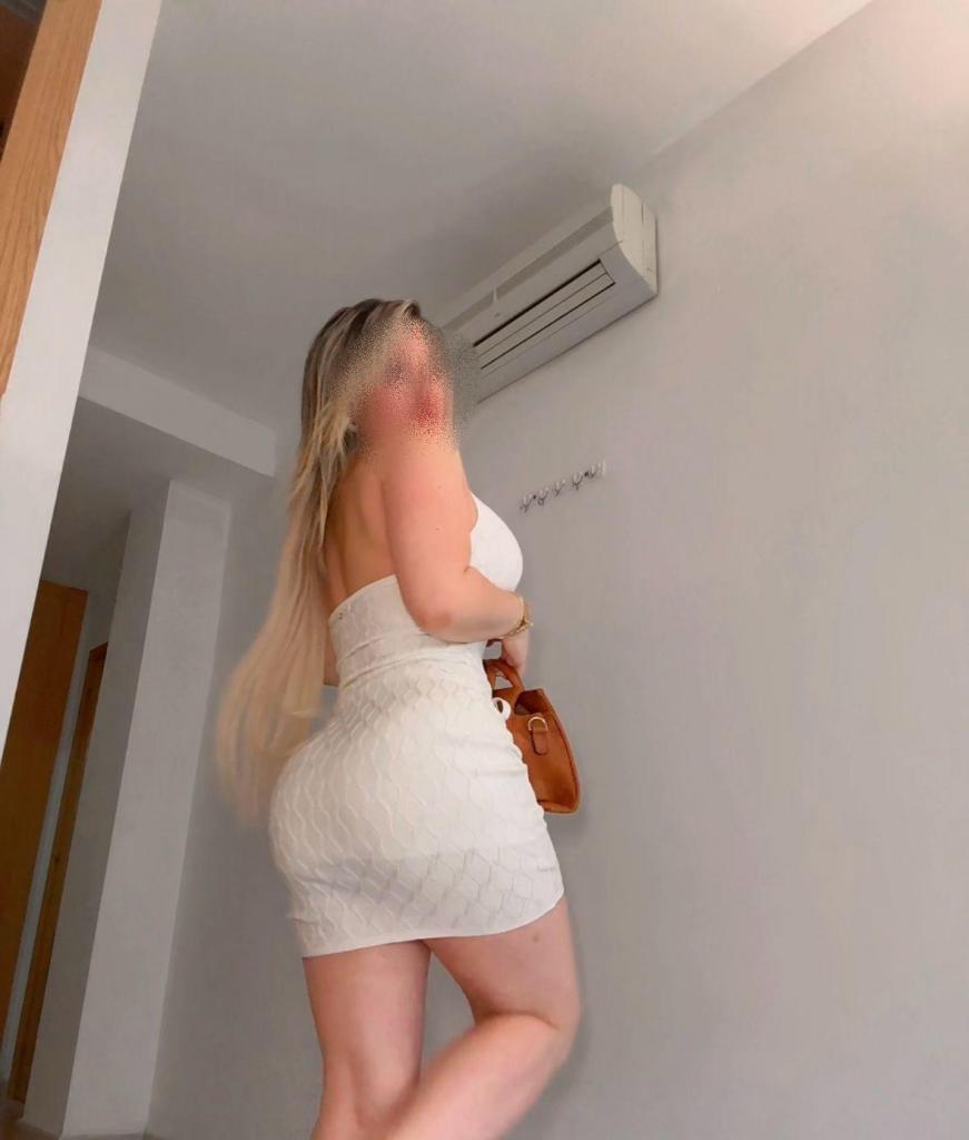 664371969: Chica busca chico en Almería