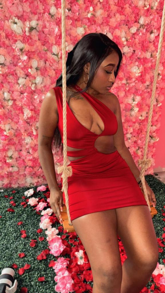 661190057: Chica busca chico en Barcelona