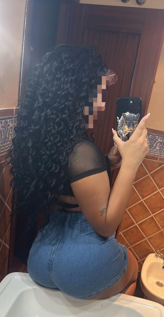 Chica busca chico en Tarragona: Chica busca chico