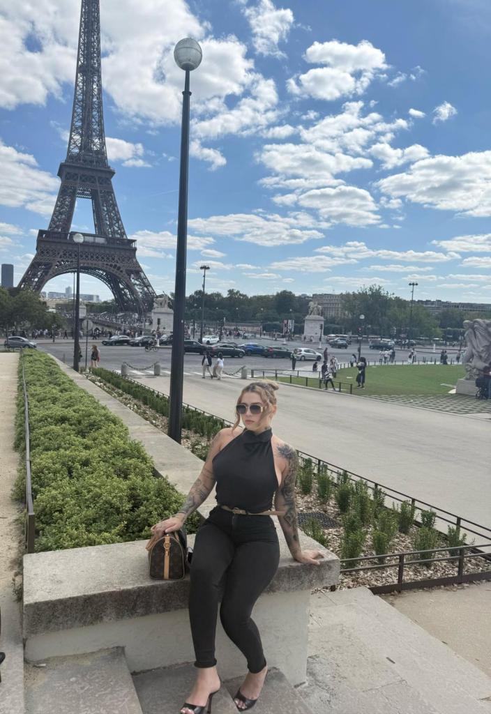 Chica busca chico en Sevilla: 