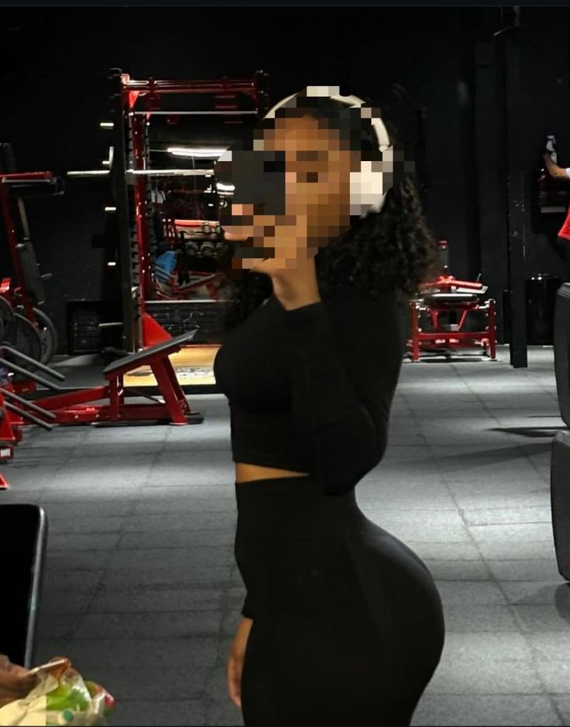 Chica busca chico en Cádiz: 