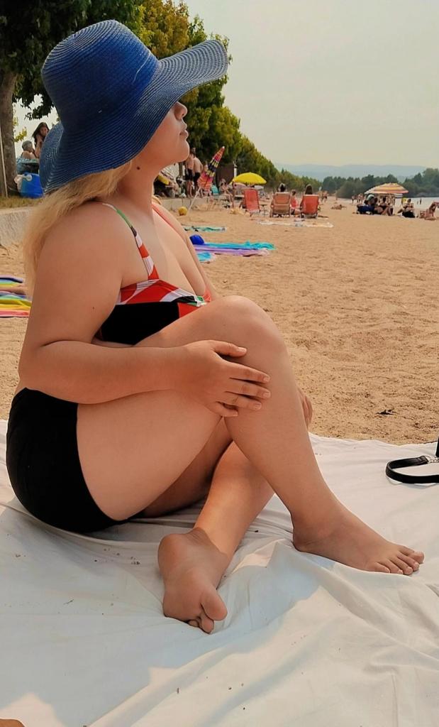 670918584: Chica busca chico en La Coruña