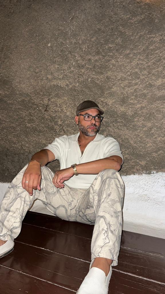 677665168: Chico busca chica en Las Palmas