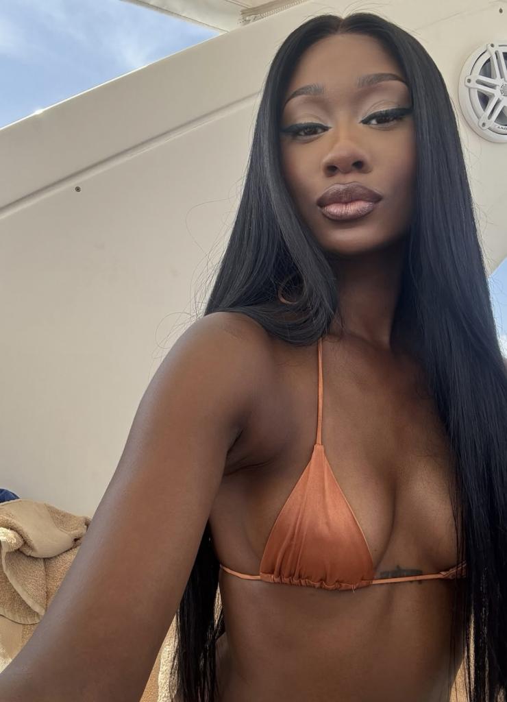 Chica busca chico en Cádiz: 